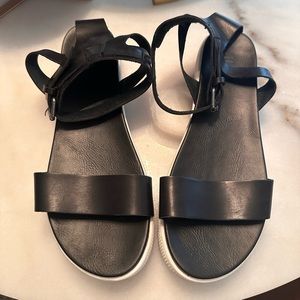 MIA Women’s Ellen Sandals Size 9.5 Black